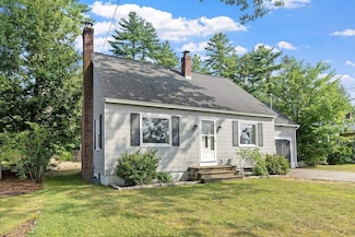 9 Moose Club Park Rd, Goffstown, NH 03045