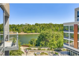 841 S Gaines St Unit 427, Portland, OR 97239