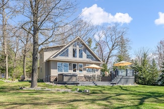 6150 Northpoint Dr, Saint Helen, MI 48656