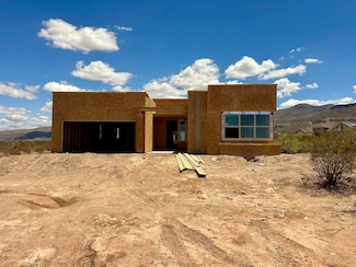 1851 Las Piedras Ct, Alamogordo, NM 88310