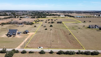 8412 Hillboldt Rd, Cat Spring, TX 78933