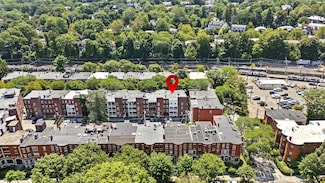 17 Strathmore Rd Unit 2, Brookline, MA 02445