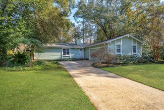 3423 Thresher Dr, Tallahassee, FL 32312