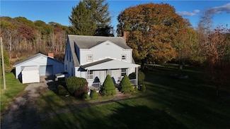 327 Muddy Creek Dr, Butler, PA 16001