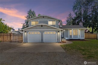 1214 Tule Lake Rd S, Tacoma, WA 98444