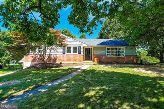 5944 Longview Rd, Harrisburg, PA 17112