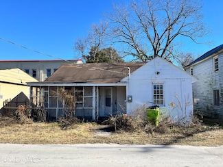 828 Murray St, New Bern, NC 28560