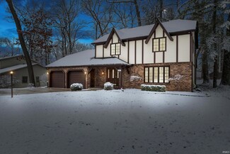 52063 Woodridge Dr, South Bend, IN 46635