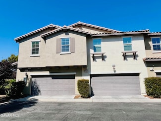 28747 Jardineras Dr, Santa Clarita, CA 91354