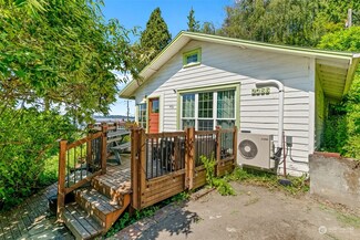 2366 Halleck Ave SW, Seattle, WA 98116