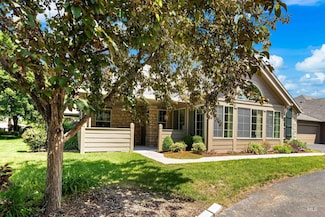 1442 N Mckinney Ln, Boise, ID 83704