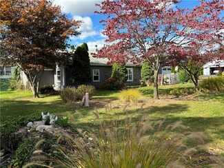 246 Poplar St, Bath, PA 18014