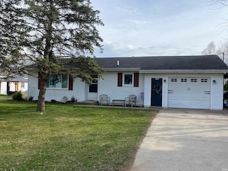 214 Oak St, Millersburg, IN 46543