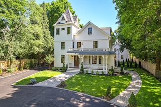 302 Elliot St Carriage House N Unit 3, Newton, MA 02464