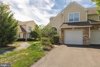 146 Canterbury Ln, Blue Bell, PA 19422