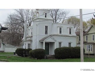 50 Church St, Le Roy, NY 14482