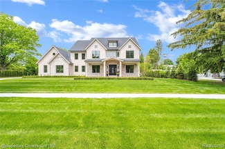 19138 Riverside Dr, Beverly Hills, MI 48025