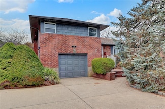 101 Beverly Place, Levittown, NY 11756