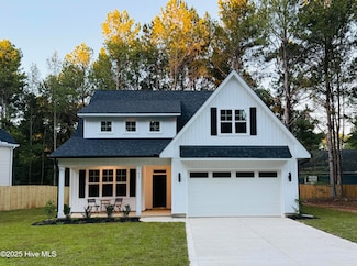 857 Thrush Dr, Vass, NC 28394