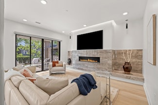 1030 17th Ave S Unit 101, Nashville, TN 37212