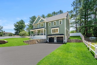 2 Suncrest Ave, Wilmington, MA 01887