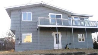 18 Dune Ln, Gloucester, MA 01930