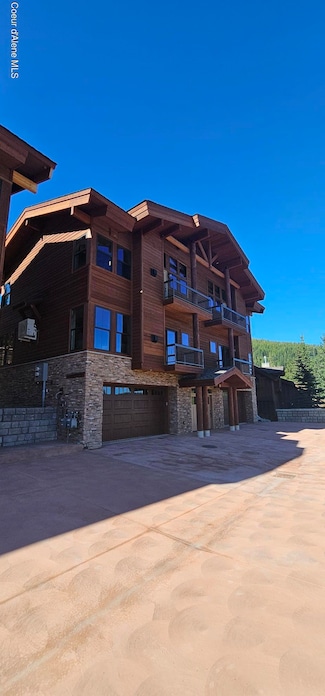 84 Hemlock Ln Unit 201, Sandpoint, ID 83864