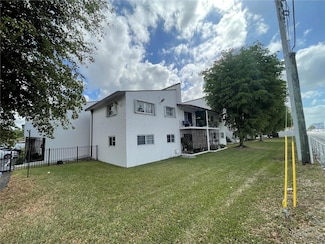 9520 SW 8th St Unit 211, Miami, FL 33174