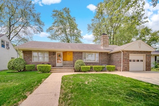 611 W Porter Ave, Chesterton, IN 46304