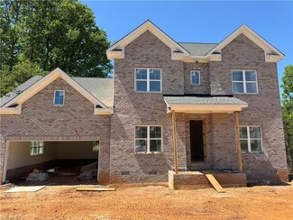 413 Spring Lake Farm Cir, Winston Salem, NC 27101