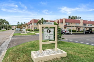 10033 64th Ave N Unit 4, Saint Petersburg, FL 33708