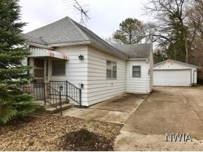 904 Pacific St, Sioux City, IA 51105