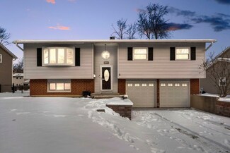1108 E Greenwood Dr Unit 4, Mount Prospect, IL 60056