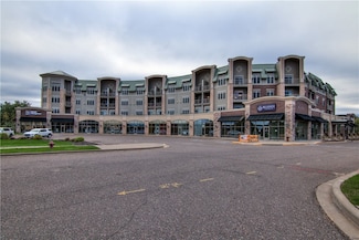 401 Pinnacle Way Unit 404, Eau Claire, WI 54701