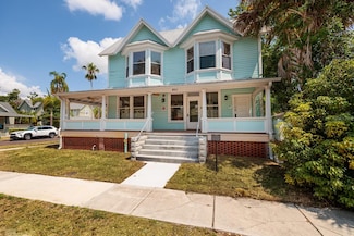 457 8th Ave N, St. Petersburg, FL 33701