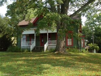 439 E Market St, Cadiz, OH 43907