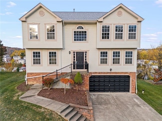 1315 Lucia Dr, Canonsburg, PA 15317