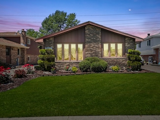 5912 W 75th Place, Burbank, IL 60459
