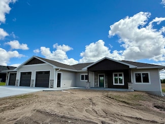 605 Zeke Ave, Loomis, SD 57301