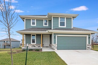 21714 Westover Rd, Peculiar, MO 64078