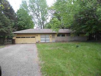 1105 Lincolnway W, Ligonier, IN 46767