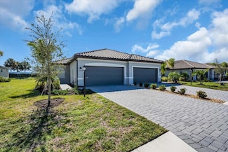 15736 Sunny Day Dr, Bradenton, FL 34211