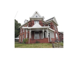 644 Commerce St, Wellsburg, WV 26070