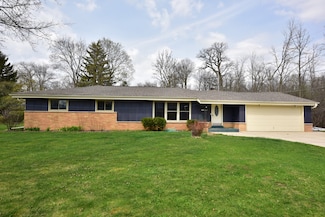 W174N7583 Joanne Dr, Menomonee Falls, WI 53051