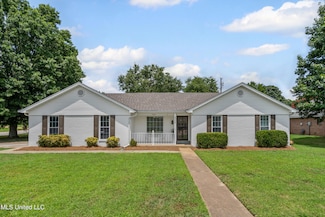 7060 Maplewood Rd, Olive Branch, MS 38654