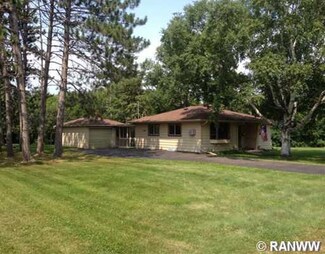 810 E 3rd St S, Ladysmith, WI 54848