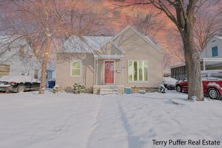 1322 Cornell Rd, Muskegon, MI 49441