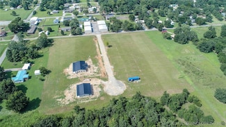 5 Reagan Dr, Eufaula, OK 74432