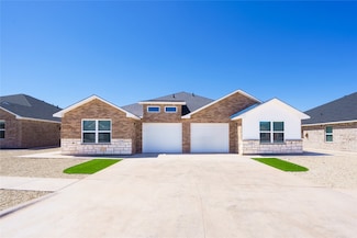 2702 Roman Ln, Abilene, TX 79606
