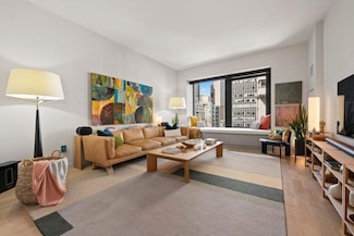 75 Wall St Unit 21NO, New York, NY 10005